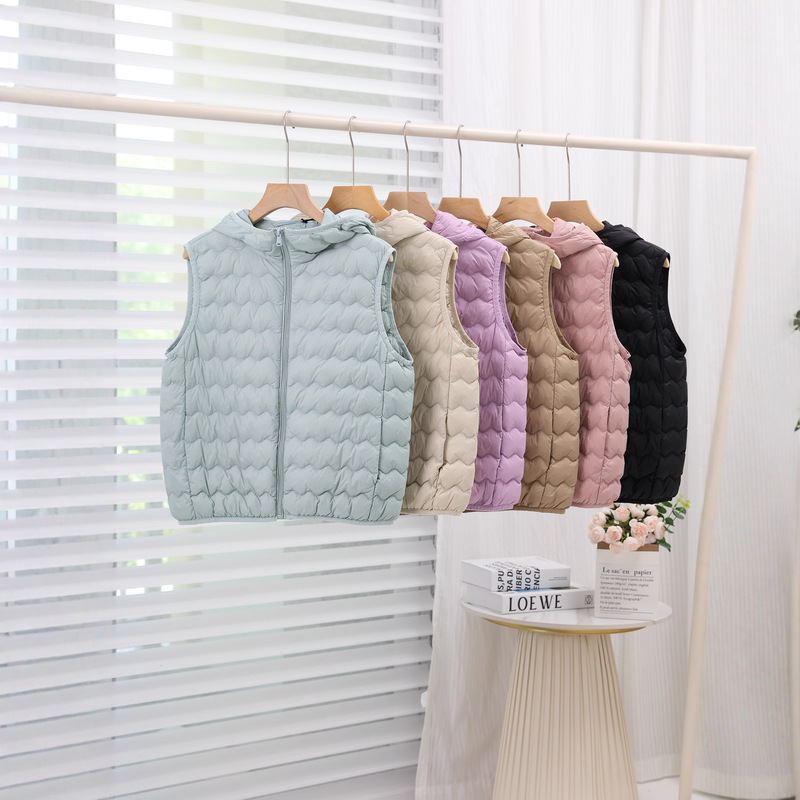 2025 Autumn and Winter New Lightweight Hooded Wave-Quilted Winter Clothing Portable 90 White Duck down Vest Inner Layer Vest
