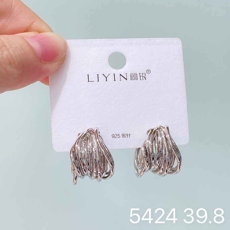 丽贝丽影欧美时尚大气重属个性冷淡风花朵几何耳环小众高级感耳饰|undefined