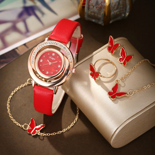 2024�羳�¿�Ůʿ��Ƥ��ֱ�r����ʯӢ���������������b