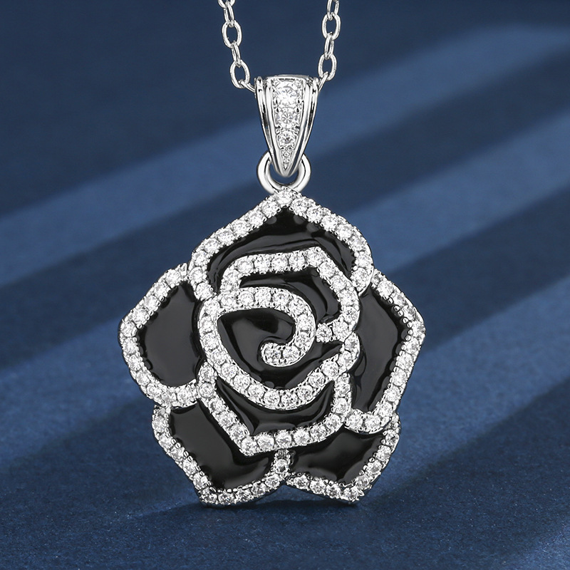 Producto popular Zhuang Shengsheng joyería fondo de cobre chapado en oro simulación diamante blanco micro incrustado rosa oscura traje de lujo ligero de alta gama mujer