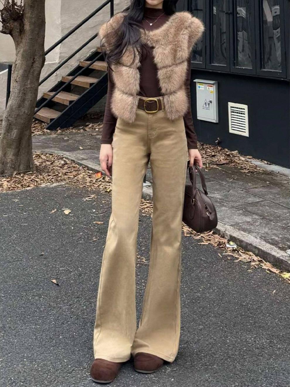 Women's High-rise White Embroidered Flared Jeans Boho Style Spring_voghion.com