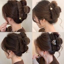 毛绒毛毛抓夹女秋冬珍珠亚克力大号鲨鱼夹发量多后脑勺发饰夹子