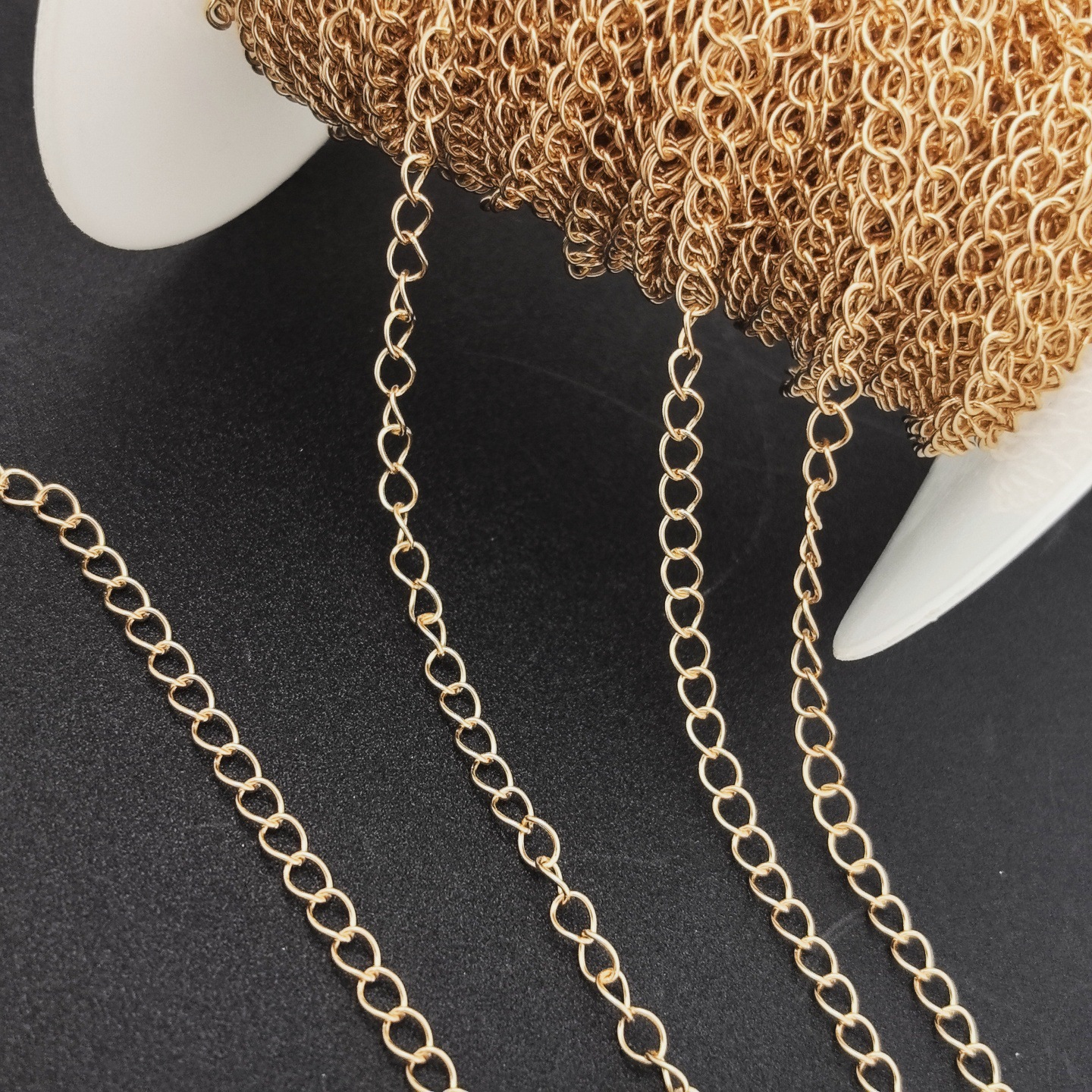 304ステンレス角線十字o型唇チタン鋼チェーンdiyネックレスブレスレット眼鏡鎖飾り卸売り