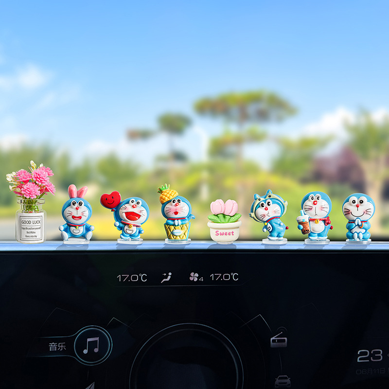 Doraemon decoración de accesorios de coche nuevo coche de niña creativo lindo muñeca de consola central decoración de coche