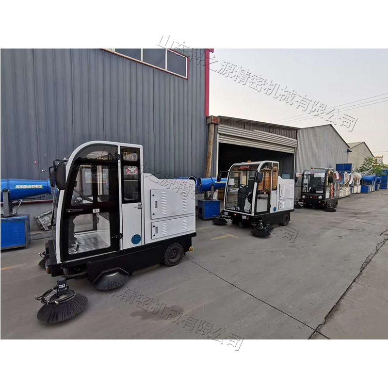 座驾式扫地机小区马路公园街道清理车灰尘垃圾粉尘树叶电动清扫车