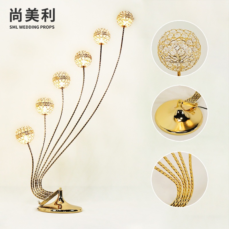 Accesorios de boda, candelabro de diamantes, decoración de escena, diseño, festival de hierro geométrico, candelabro de cristal alto, guía de carretera