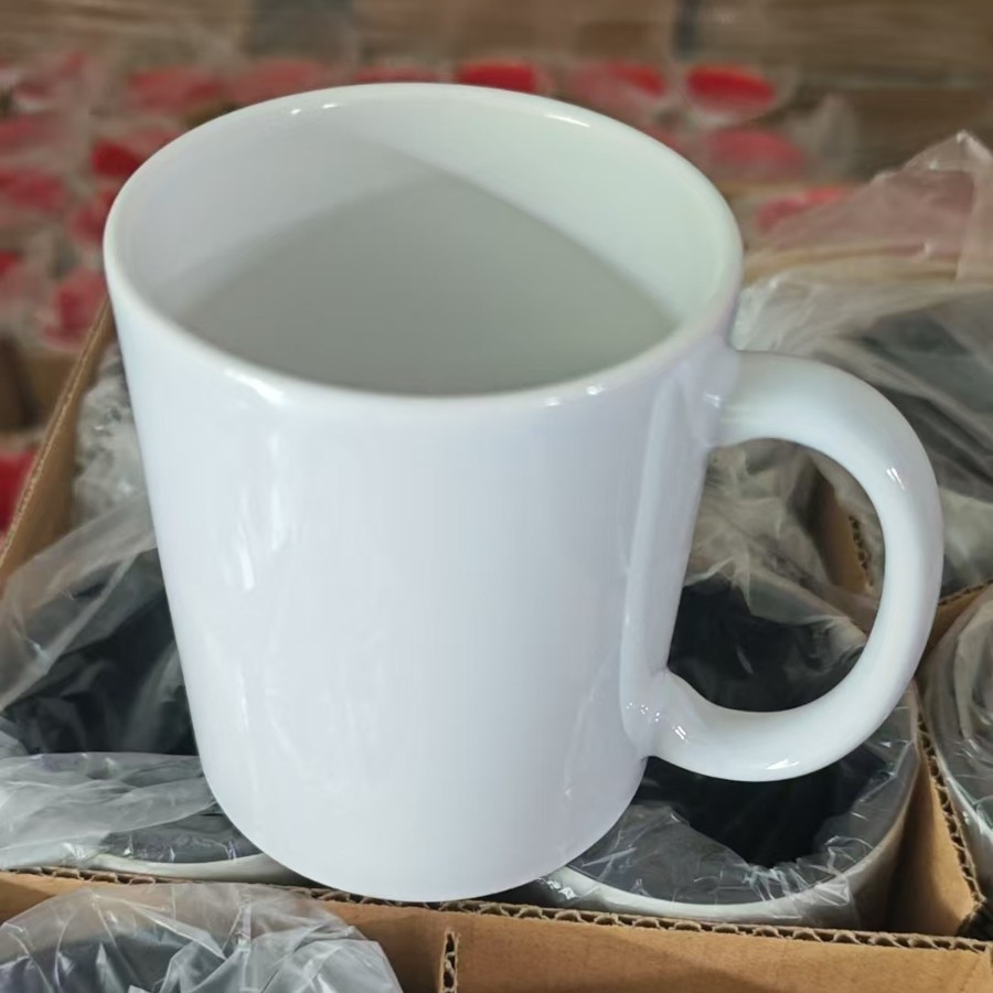 Fabricante al por mayor de alta temperatura de fabricación de cerámica personalizada foto de patrón de taza de color fijo logotipo de marca de taza