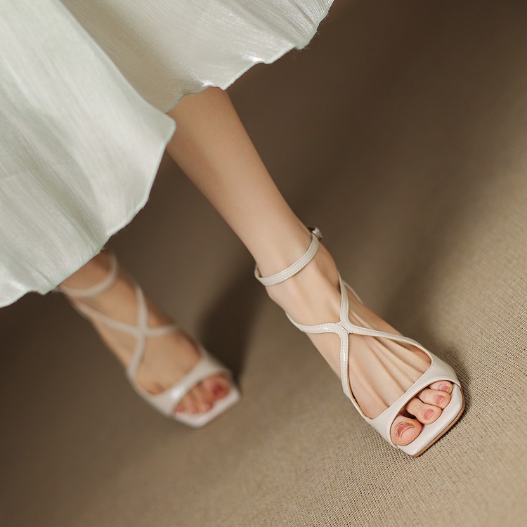 Giày cao gót nữ da thật mũi nhọn gót cao 9 cm — màu đen, màu trắng ngà, màu nude chi tiết 40