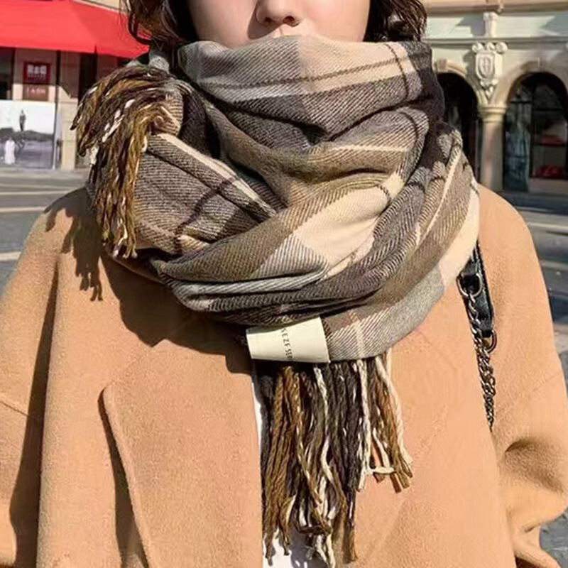 格子のマフラーの女性の韓国版の秋冬の英倫の風はカシミヤの厚い保温のフリンジのマフラーのストールの卸売りをまねます。|undefined