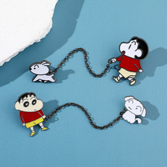 Cartoon Anime Crayon Shin-chan Brooch, Shin-chan Holding Byakuya Chain Pendant, Metal Badge — Bag Accessories & Decorative Trinket