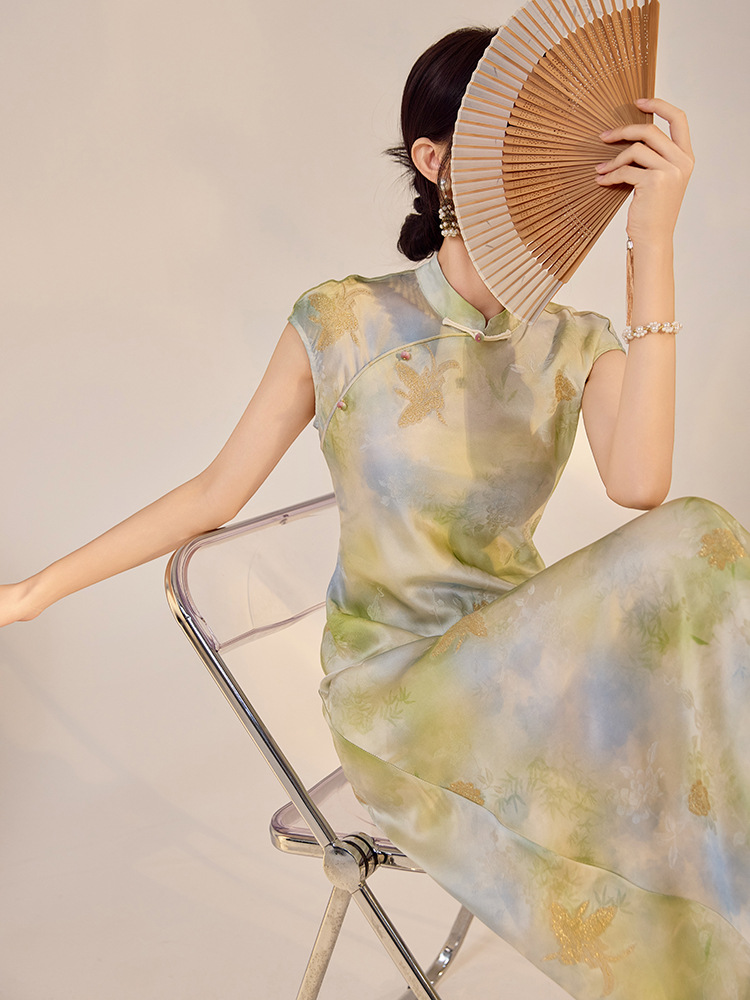 Váy Qipao cải tiến cao cấp phong cách Trung Quốc mới, in họa tiết tinh tế, cổ đứng ôm sát N5008 — Hiển thị màu xanh