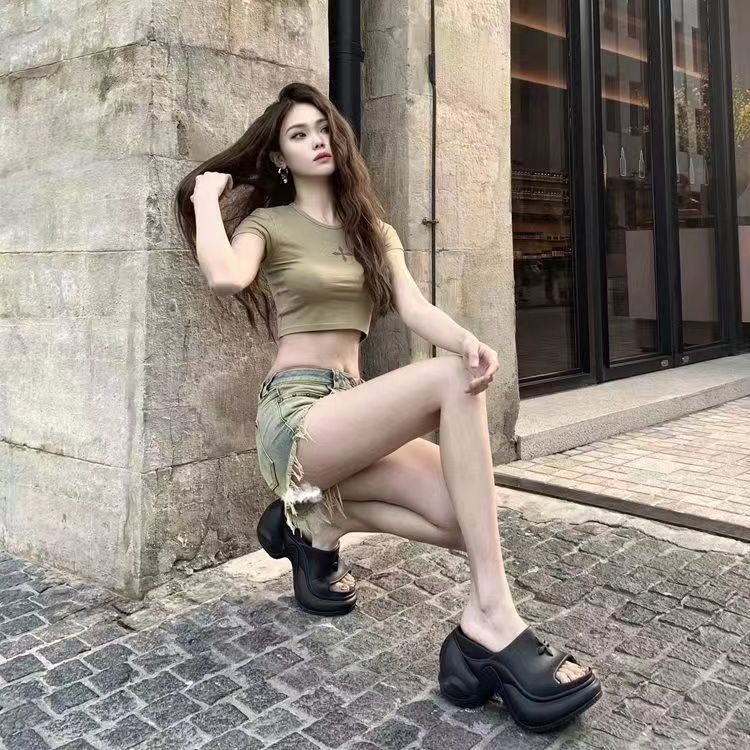 크로스플라워 9 cm 여성뮬슬리퍼형샌들