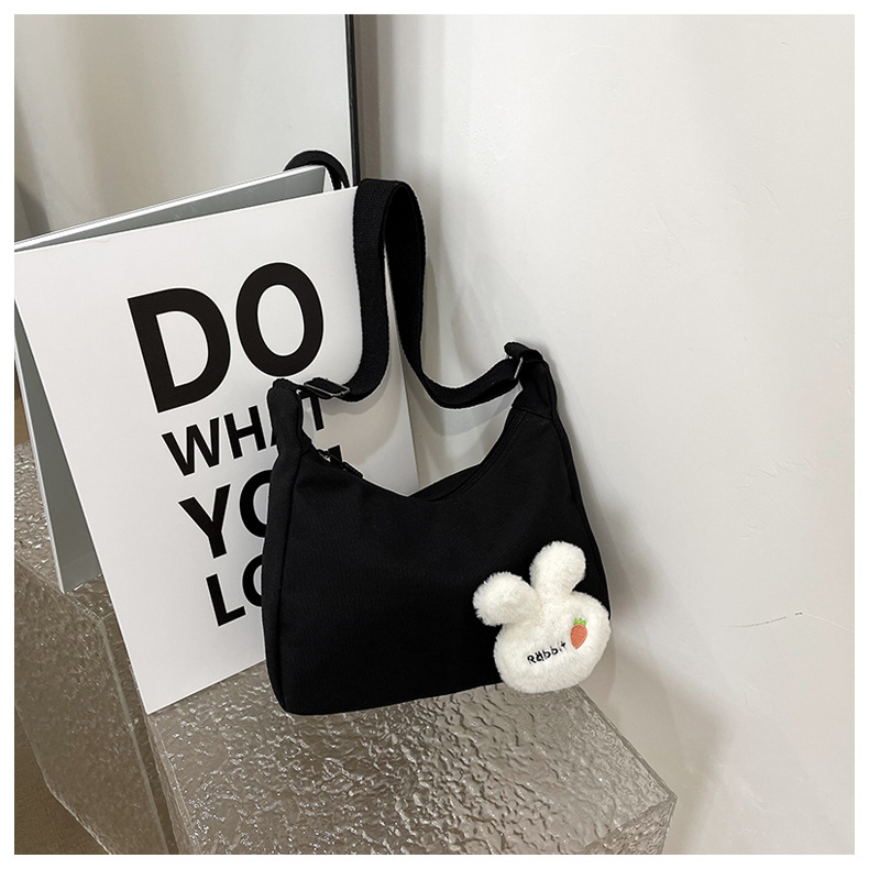 "2024 Autumn New Style Japanese sweet and fashionable single-shoulder bag, simple and cute crossbody bag, one-piece consignment. undefined