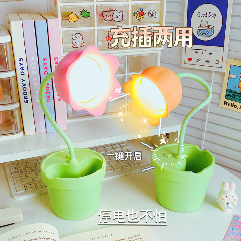 Creativo multifuncional titular de la pluma decoración pequeña lámpara de mesa dormitorio lámpara de noche luz de la noche jardín de infantes pequeño regalo logotipo personalizado