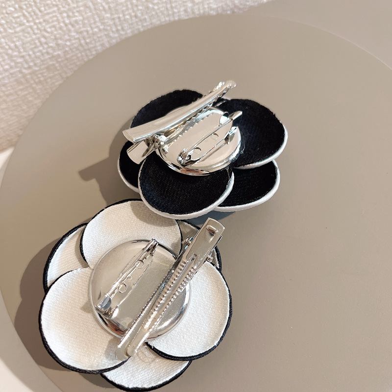 Corea del Sur Chanel estilo Camelia broche tela hecho a mano accesorios vestido todo partido traje suéter abrigo pin ramillete