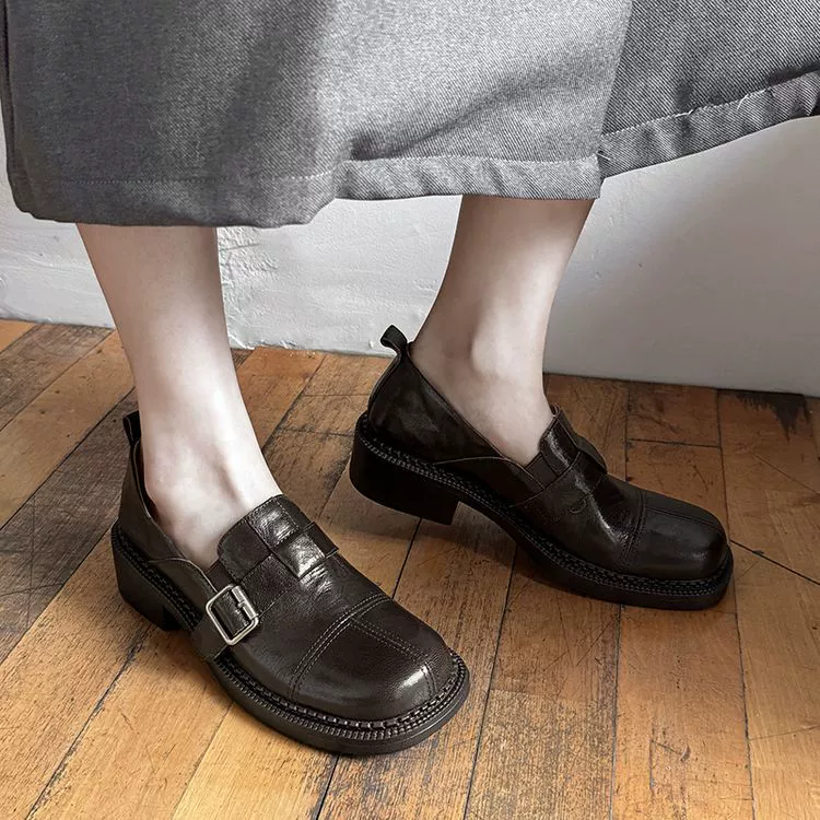 Кожаные Lefu обувь женские 2024 новые зимние женские туфли французские ретро кожаные туфли с пряжкой маленькие кожаные туфли Брок одиночные туфли женские