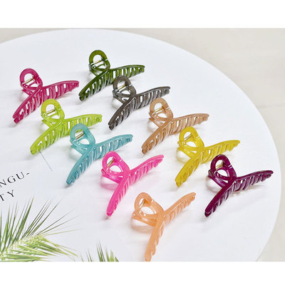 ZQ03010韓國GrainDeBeaute飾品Aznavour阿茲娜雅致橢圓交叉抓卡