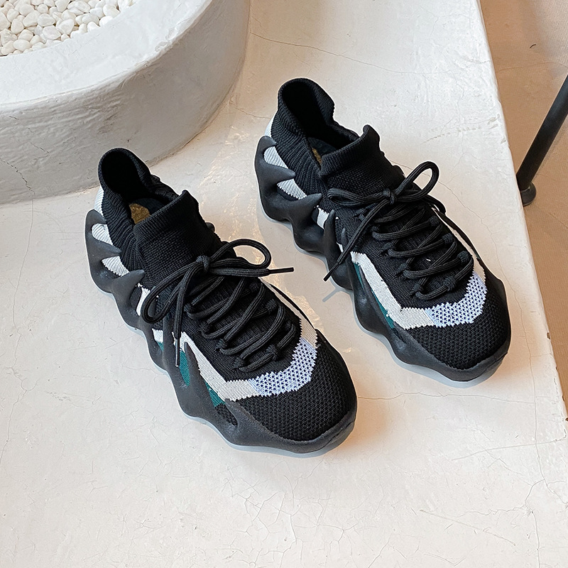 Octopus zapatos de mujer verano 2023 nuevos zapatos de calcetines tejidos voladores zapatos de fitness de interior que absorben los golpes zapatos de coco de fondo suave para mujeres