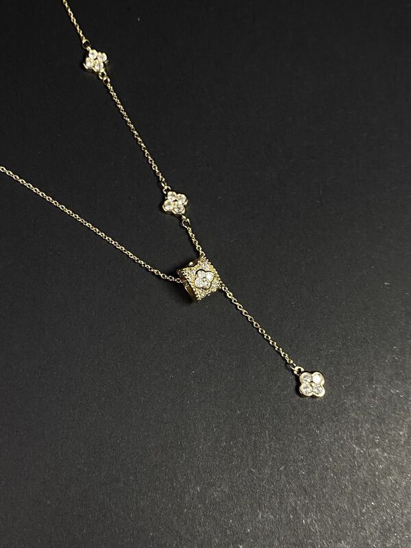 Vintage [Fourleaf Drum] Necklace. Gold