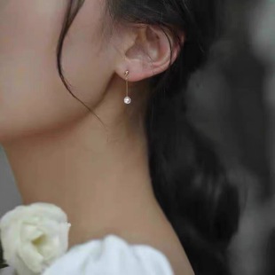 Natural small pearl earrings 2022 new fashion temperament long round face small retro female Design feeling cold wind