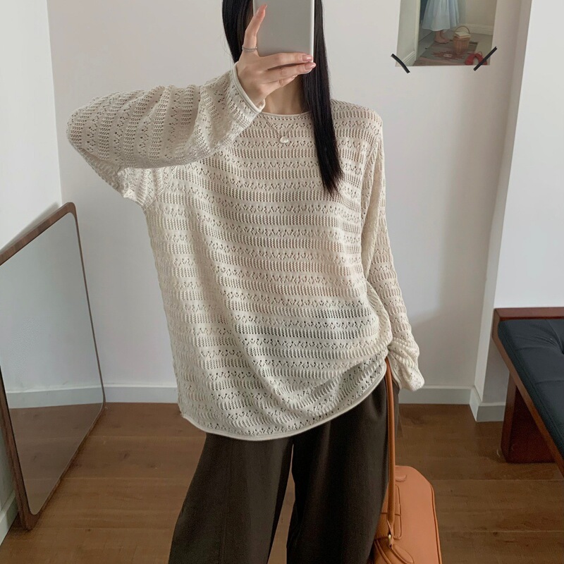 Early Autumn Thin Wool and Silk Blend Hollow Jacquard Knit Sweater with Long Sleeves, Off-The-Shoulder Neckline, Loose Fit, Casual Style, and Natural Rolled Edges Early Autumn Thin Wool and Silk Blend Hollow Jacquard Knit Sweater with Long Sleeves, Off-The-Shoulder Neckline, Loose Fit, Casual Style, and Natural Rolled Edges