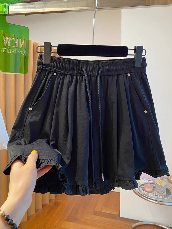 1038 # [Original Fabric] Extra Large Size 150kg Korean Black Ruffled Casual Shorts for Women Summer 2026 New