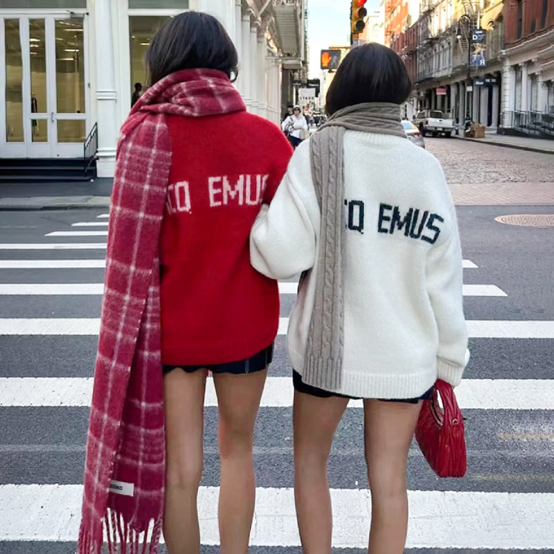 法式小众 2023秋冬圣诞红闺蜜装前后两穿字母提花圆领女毛衣23978