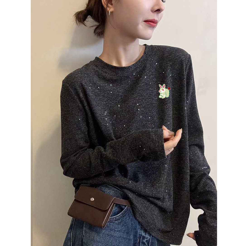 Korean Cute Bunny Print Right Shoulder Round Neck T-Shirt for Women Autumn and Winter New Design Sequin Decorative Bottoming Top