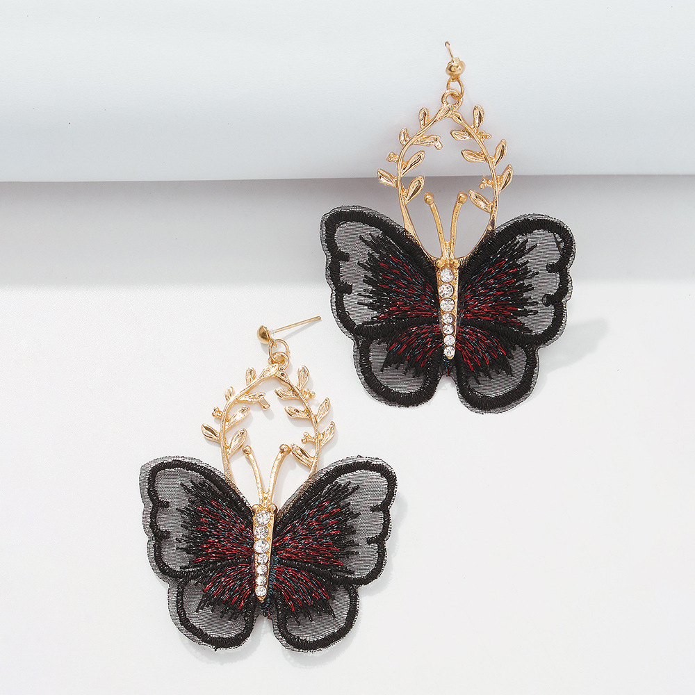 Vintage Creative Embroidery Butterfly Alloy Earrings display picture 8