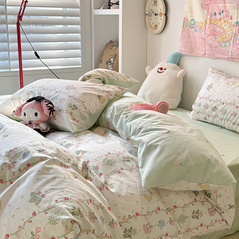 Xiaokaba algodón fresco de cuatro piezas, sábanas de algodón, ropa de cama de tres piezas para estudiantes.