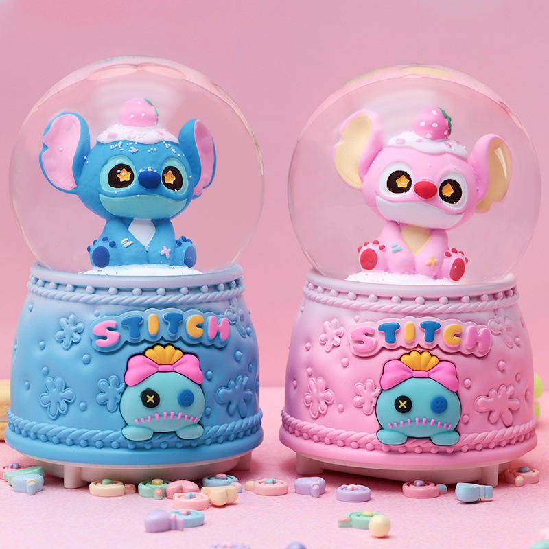 Linda y linda caja de música de bola de cristal Stitch, caja de música giratoria de nieve brillante, regalo para estudiantes y niños