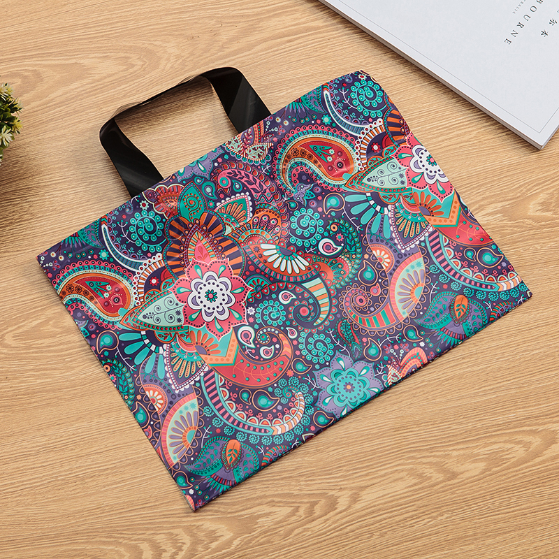 Bolsas de regalo de estilo nacional al por mayor bolsas de plástico bolsas de mano al por mayor ropa de mujer ropa de hombre tienda de ropa bolsa de embalaje