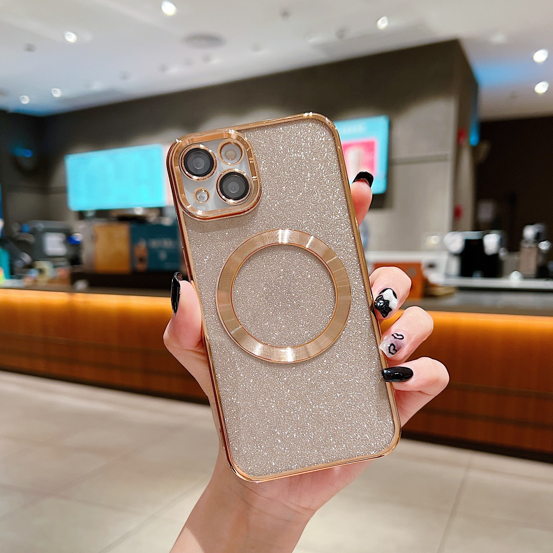 TechGlobe TechGlobe Custodia morbida glitterata con ricarica wireless magnetica per iPhone 17 Pro Max 16_voghion.com