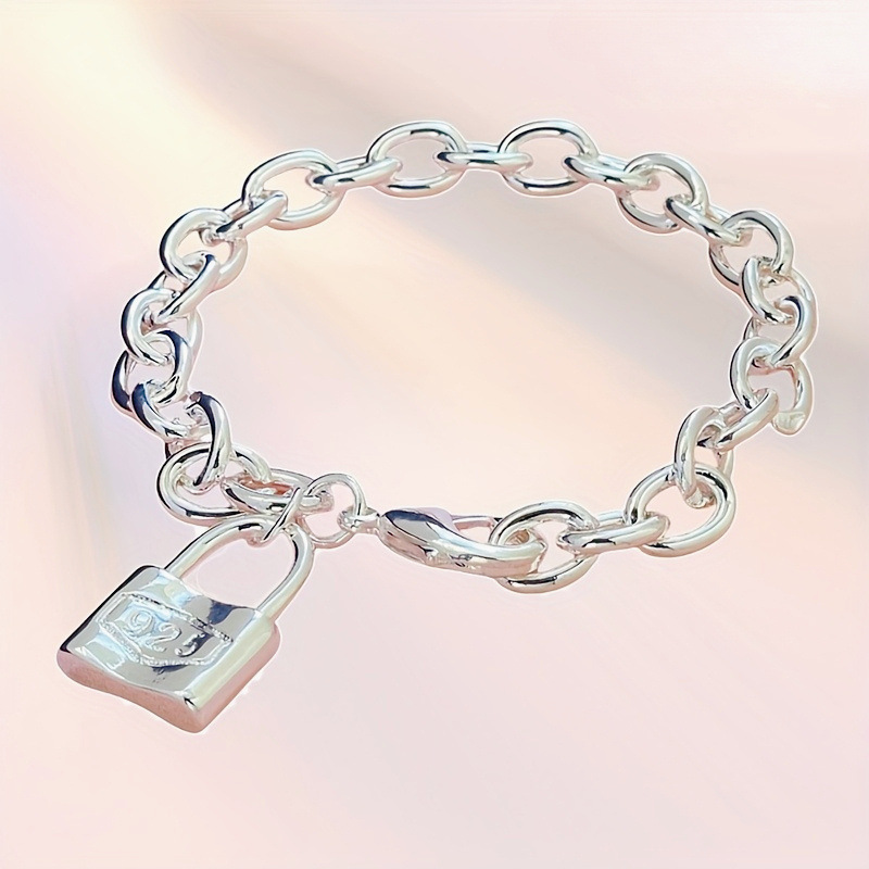 Special Wholesale 925 Silver Plated Jewelry, Fashionable and Exquisite Large Lock Bracelet, Thick Bracelet, Hot Selling in Foreign Trade, Popular in Europe and America Special Wholesale 925 Silver Plated Jewelry, Fashionable and Exquisite Large Lock Bracelet, Thick Bracelet, Hot Selling in Foreign Trade, Popular in Europe and America