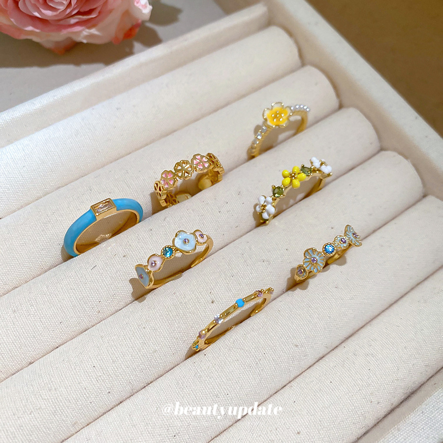 Bague pour femme, plaquée or véritable, ornée d'une goutte d'huile et d'un zircon en forme de fleur, style palais ouvert, pour l'index. Un bijou léger, luxueux et raffiné._voghion.com