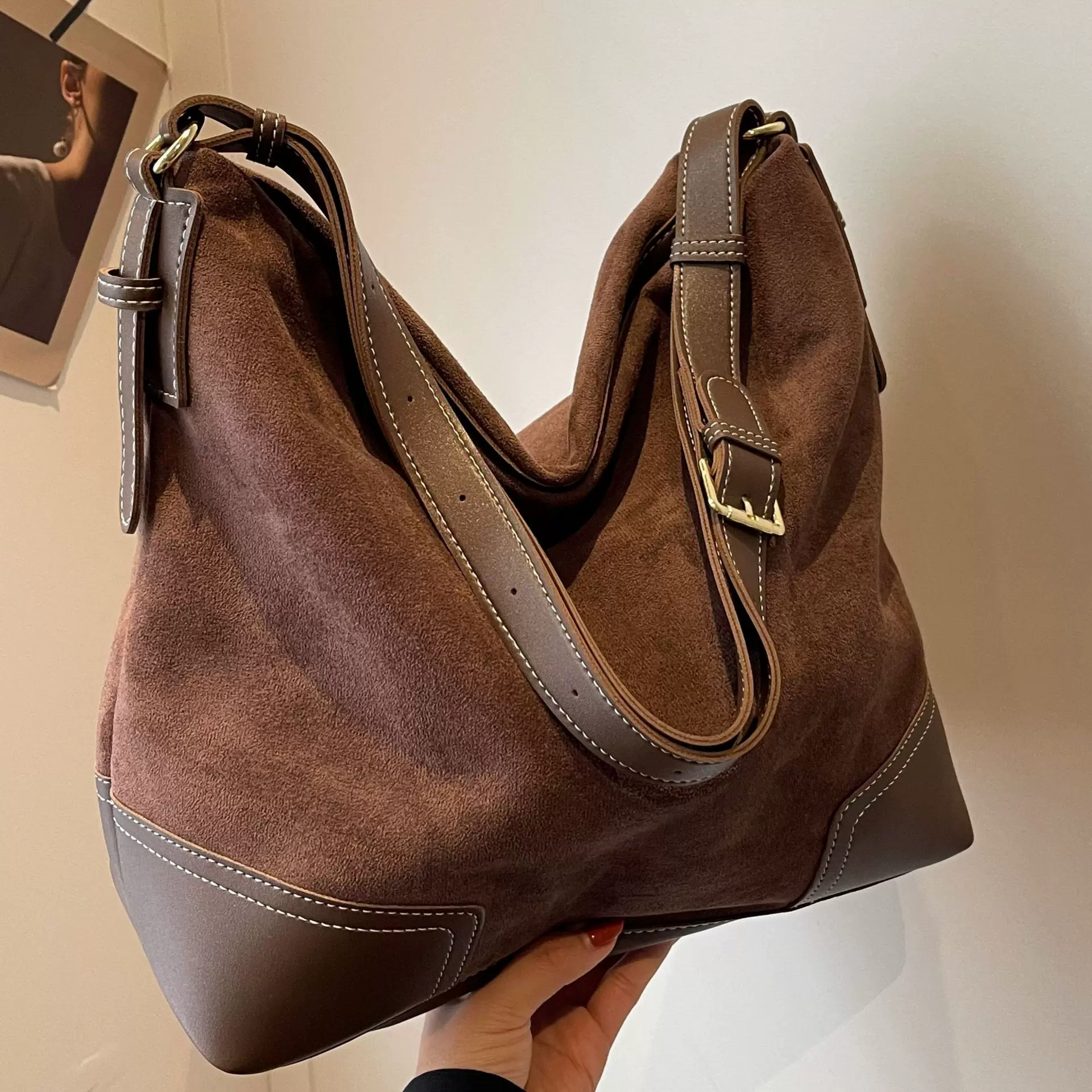 高级感麂皮绒单肩大包包女2025新款潮百搭托特包大容量通勤水桶包