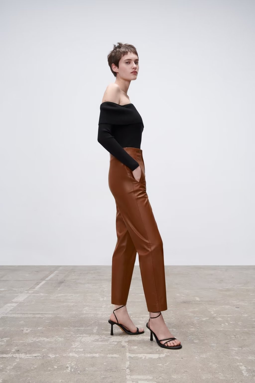 imitation leather pleated solid color high waist trouser NSAM134904