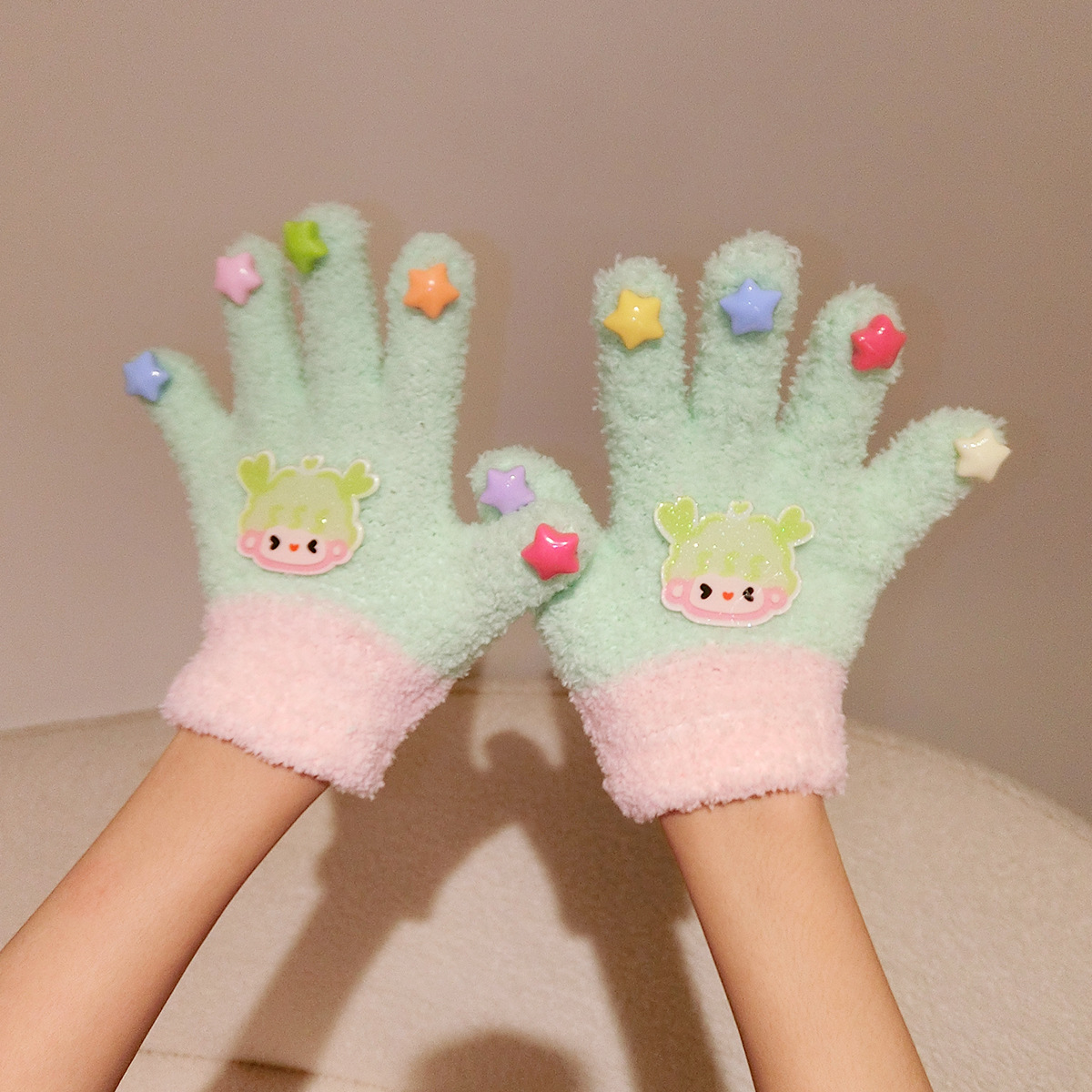 Cartoon children's fuchsia gloves, 2-6 years, color