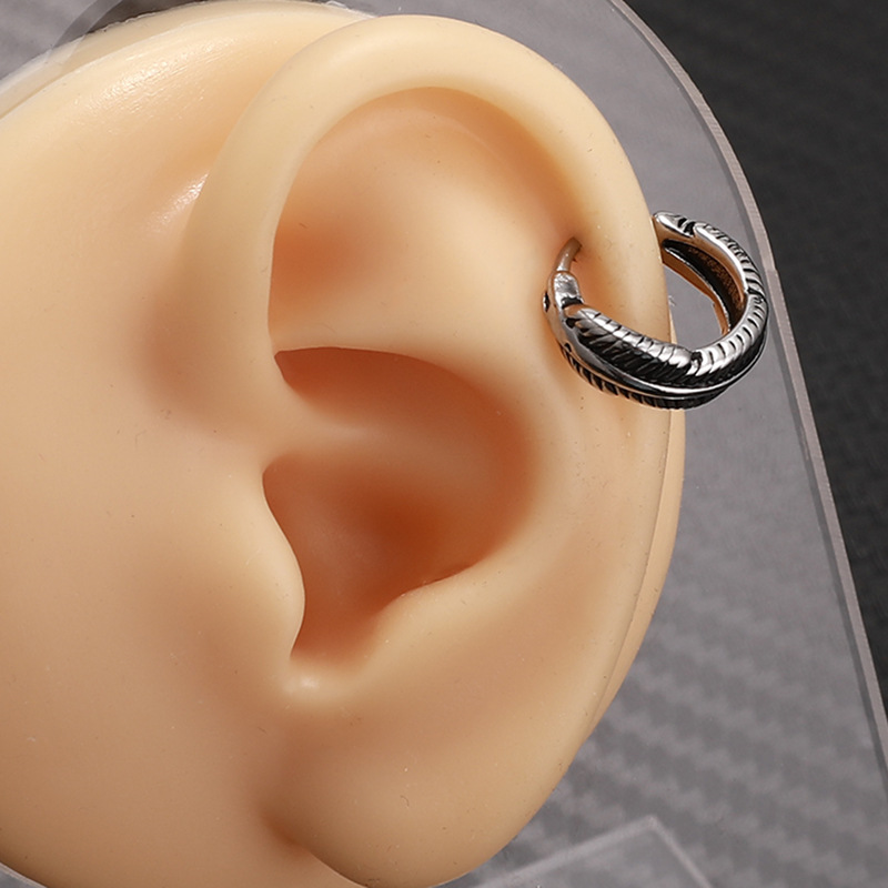 Stone-Free Inlay Material Hoop Earrings Classification 1 Piece Stainless Steel Stone-Free Ear Cartilage Rings & Studs Skull Plating Unisex