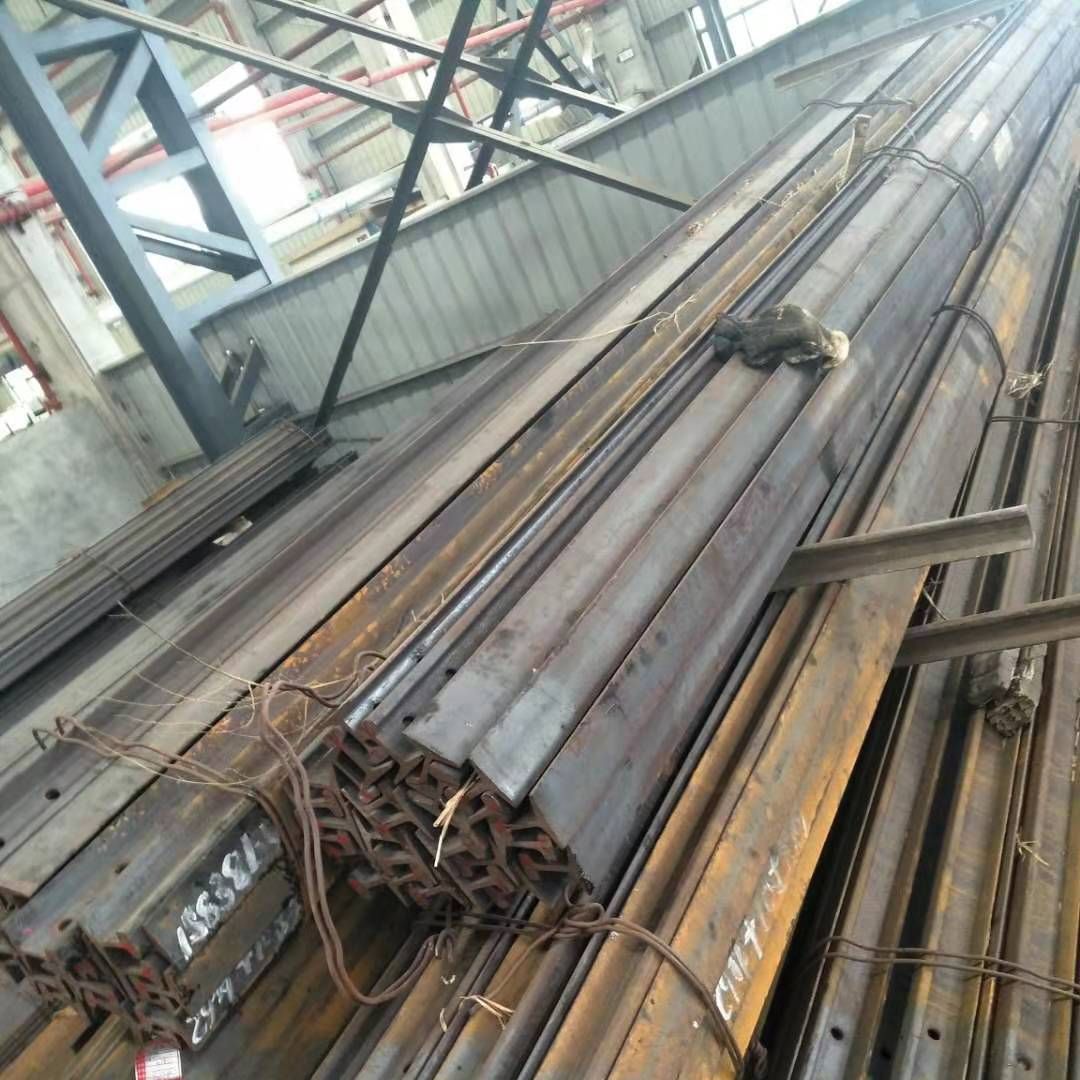 重庆鲁盛坤43kg钢轨批发 德阳市起重轨 广汉市轨道钢 现货批发