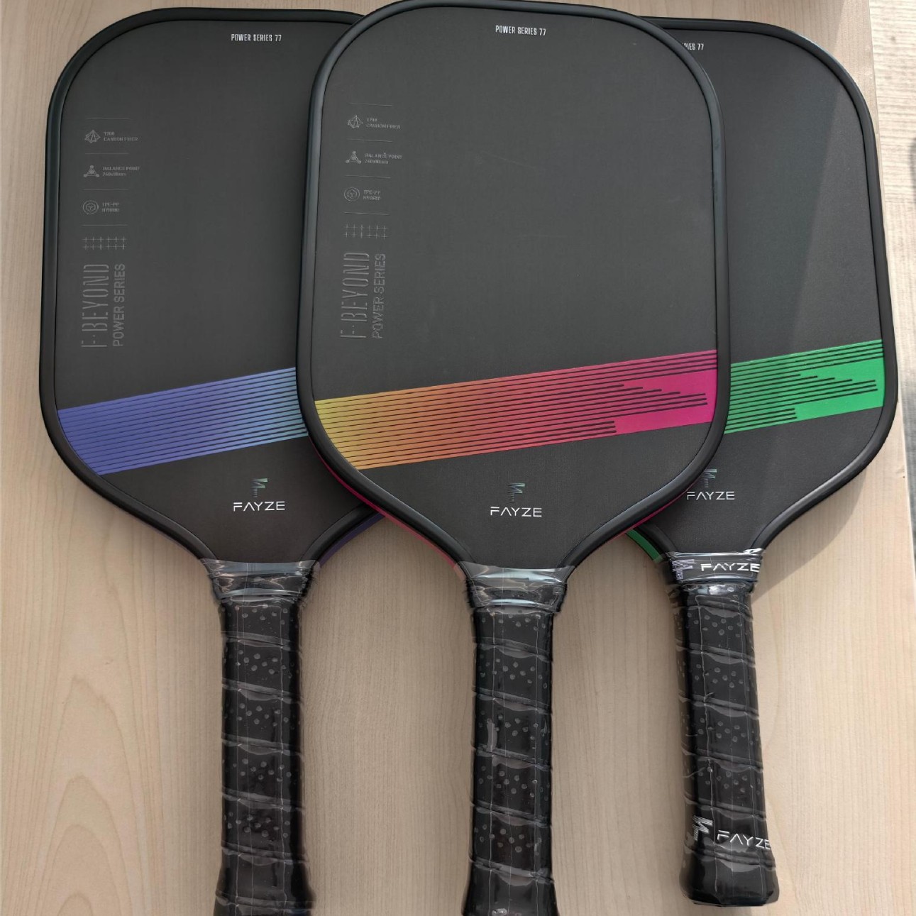 Fayze Carbon Fiber Pickleball Racket with Honeycomb Core, Available in Three Colors, for Outdoor Sports