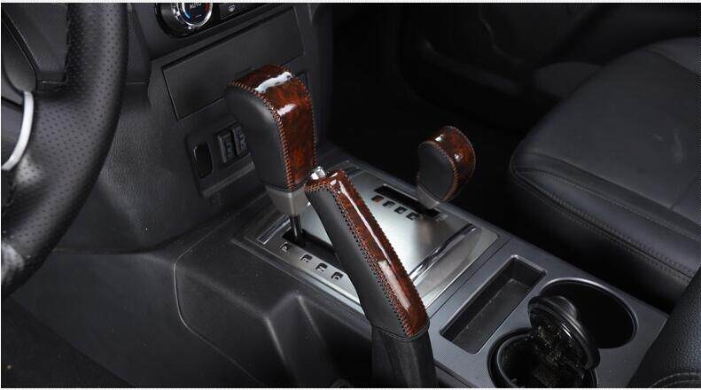 Suitable for Mitsubishi (imported) Pajero V93/V97 Pajero Sport gear shift cover, gear lever cover, gear knob cover