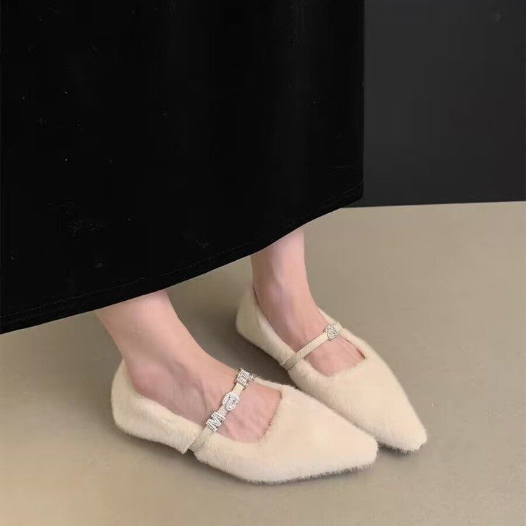 2023 Autunno/inverno Nuova edizione coreana a punta acqua diamante scarpe di peluche per le donne con peluche e stile fata suola piatta scarpe singole_voghion.com