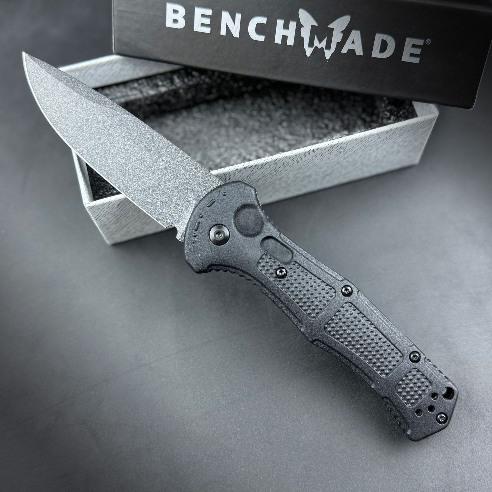 블랙 포인티드 풀 블레이드