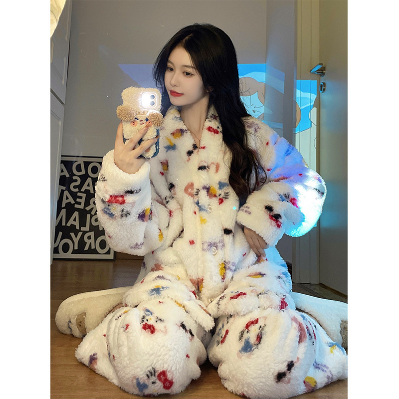 INS JAPANESE-KOREAN STYLE PAJAMAS 여성의 가을 및 겨울 새로운 기모노 카디건 세트 산호 양털 두꺼운 따뜻한 부드러운 소녀 홈 옷