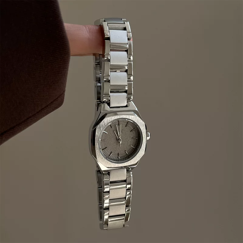 IEKE (Cross-border trading), square quartz watches, steel belt, dial, women's watch, Korean style, small dial
