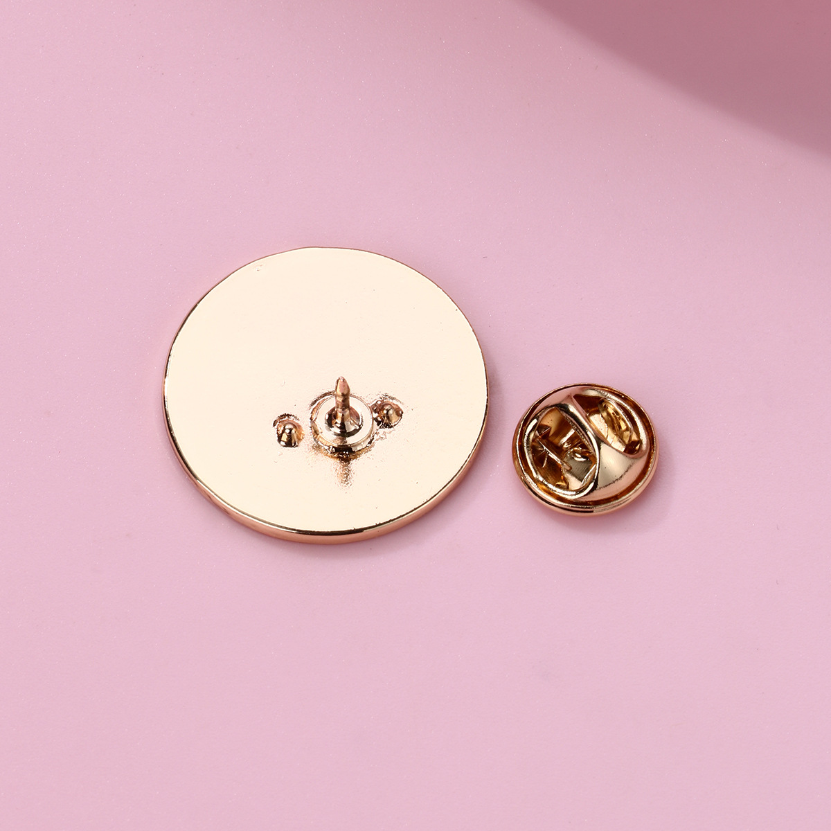 9g Weight Brooches Classification Daily Occasion Alloy Material Basketball, Football Pattern All Seasons Season Unisex Gender Plating Design Cute, Modern Style Style Cute Modern Style Pin Basketball Football Alloy Plating Unisex Brooches 4