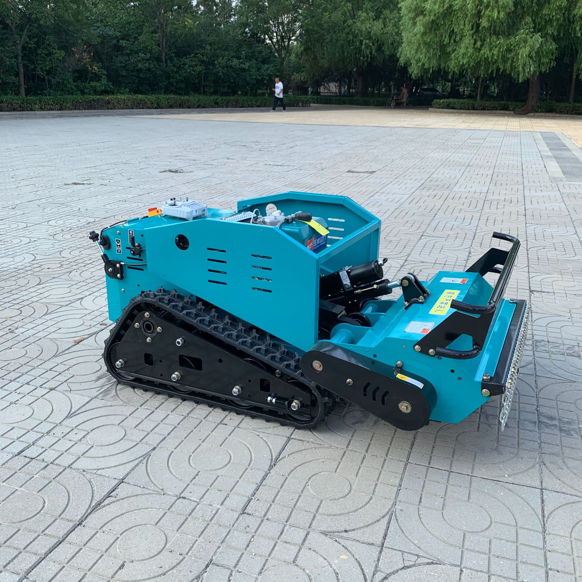 家用小型遥控割草机 全自动遥控除草机 果园草坪园林除草碎草机