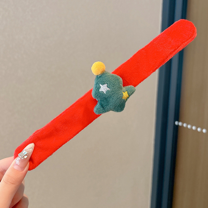 Regalos creativos para niños Papá Noel pulsera de peluche anillo para actividades de jardín de infantes vestidos pequeños regalos