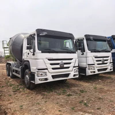 Sinotruk Howo 12 kubmetr qarışdırıcı sistern, 90% yeni